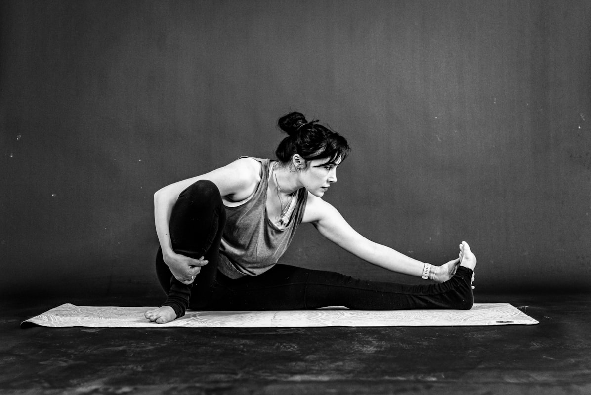 Yoga restaurativo para flexibilidad profunda